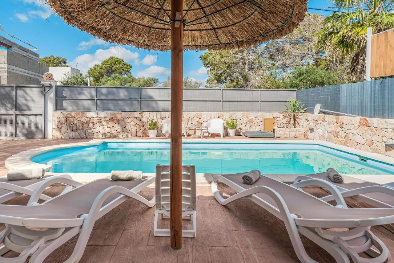 Villa Abril Santanyi 0*,